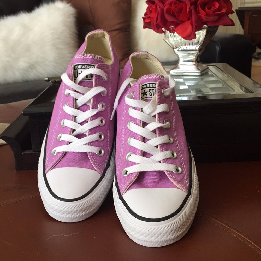 Converse NWOT